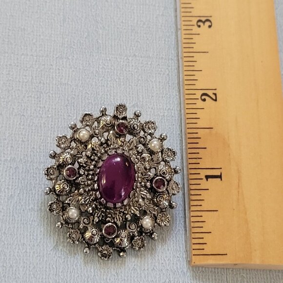 Vintage Sarah Coventry Brooch With Purple Cabochon & Faux Pearls - Picture 4 of 4